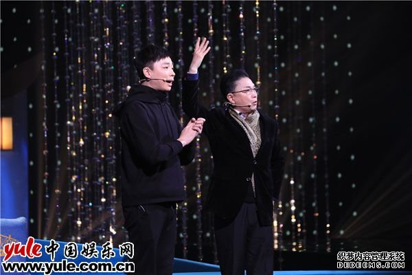 图:谭孝曾谭正岩现场唱京剧